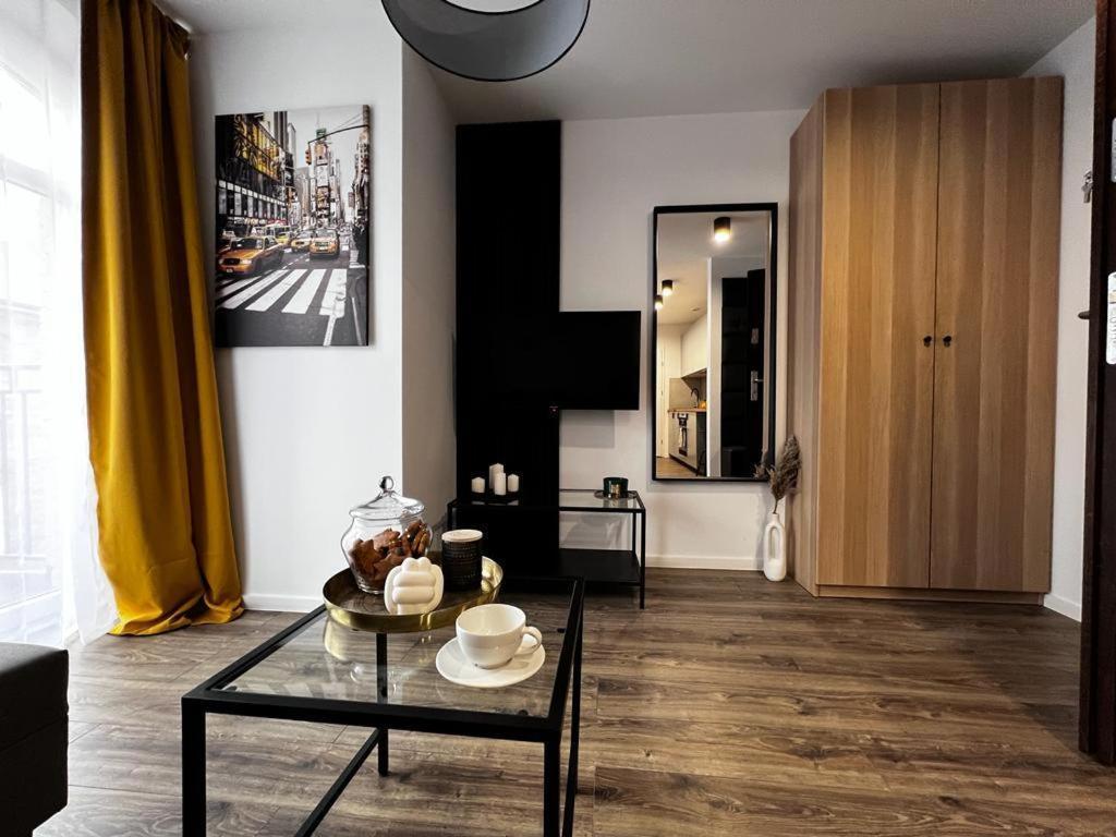 Апартаменты The M O D E R N C I T Y Spot Катовице Экстерьер фото